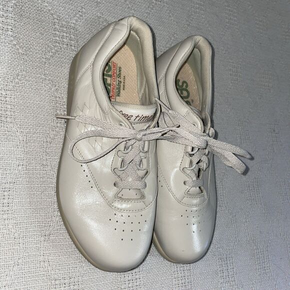 SAS Women’s Work Shoes Size 6.5 W Beige Leather Occupational Clinic Hospital - Picture 4 of 12